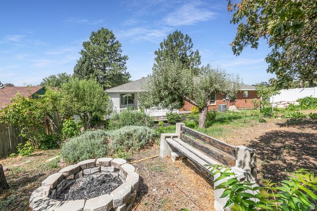 1360 N NOLA DR, Centerville, UT 84014