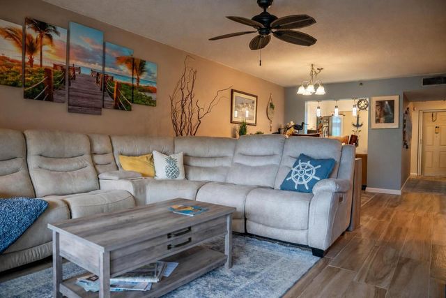 1850 Homewood Boulevard 4010, Delray Beach, FL 33445