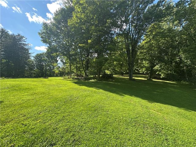 8182 Centerport Road, Mentz, NY 13140