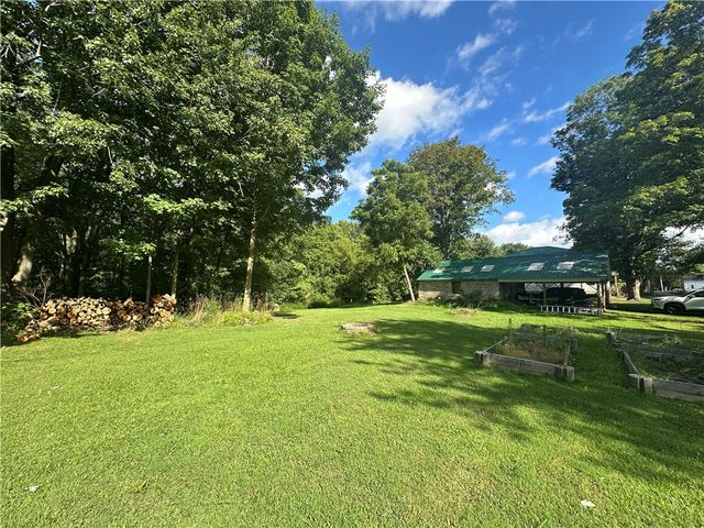 8182 Centerport Road, Mentz, NY 13140