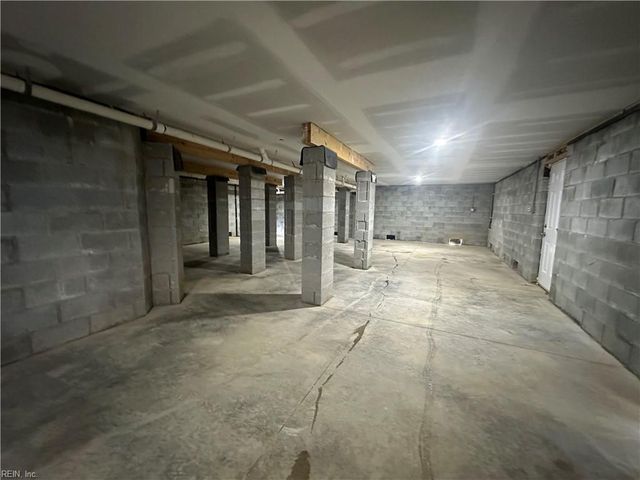 207 Hall RD, Hampton, VA 23664