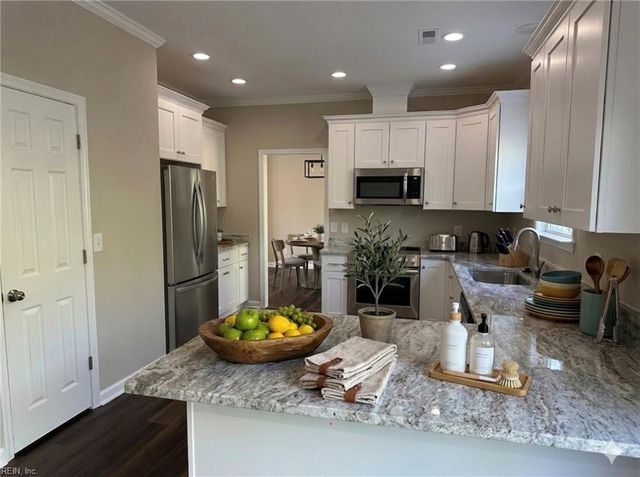 207 Hall RD, Hampton, VA 23664
