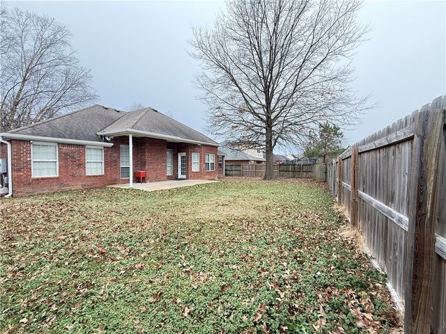 3497 Eagle Crest Circle, Springdale, AR 72762