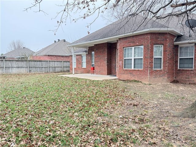 3497 Eagle Crest Circle, Springdale, AR 72762