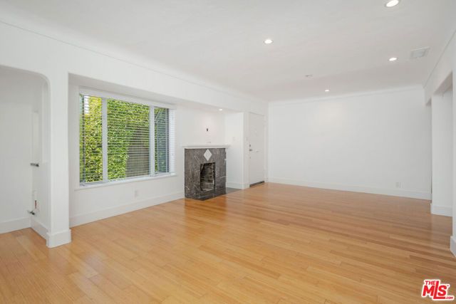 542 N Sierra Bonita Avenue, Los Angeles, CA 90036