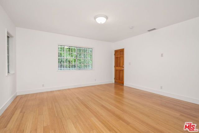 542 N Sierra Bonita Avenue, Los Angeles, CA 90036