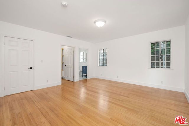 542 N Sierra Bonita Avenue, Los Angeles, CA 90036
