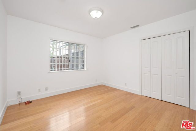 542 N Sierra Bonita Avenue, Los Angeles, CA 90036