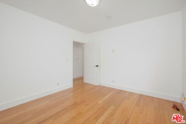 542 N Sierra Bonita Avenue, Los Angeles, CA 90036