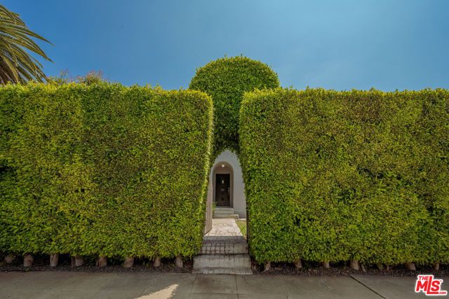 542 N Sierra Bonita Avenue, Los Angeles, CA 90036