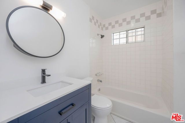 542 N Sierra Bonita Avenue, Los Angeles, CA 90036