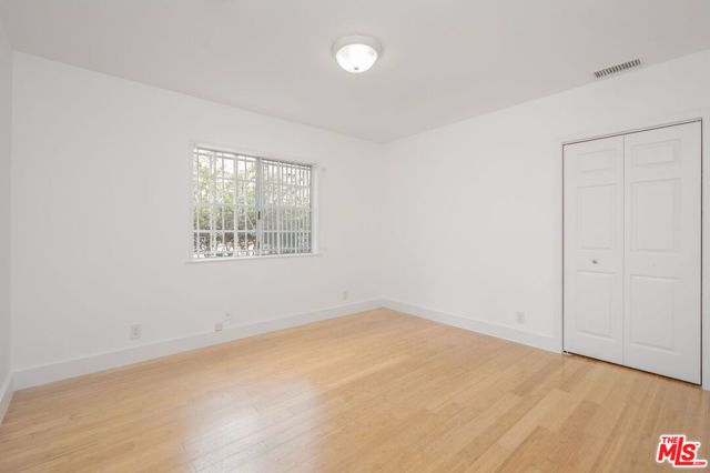 542 N Sierra Bonita Avenue, Los Angeles, CA 90036