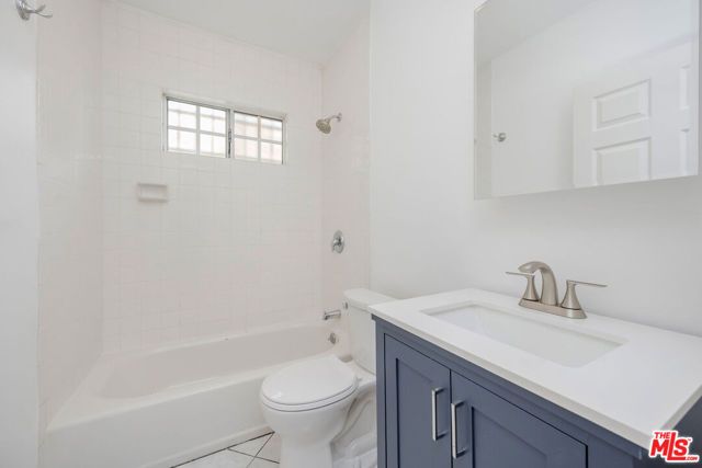 542 N Sierra Bonita Avenue, Los Angeles, CA 90036