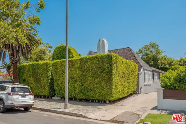 542 N Sierra Bonita Avenue, Los Angeles, CA 90036