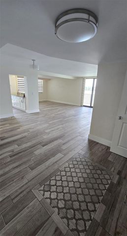 18151 NE 31st Court 217, Aventura, FL 33160