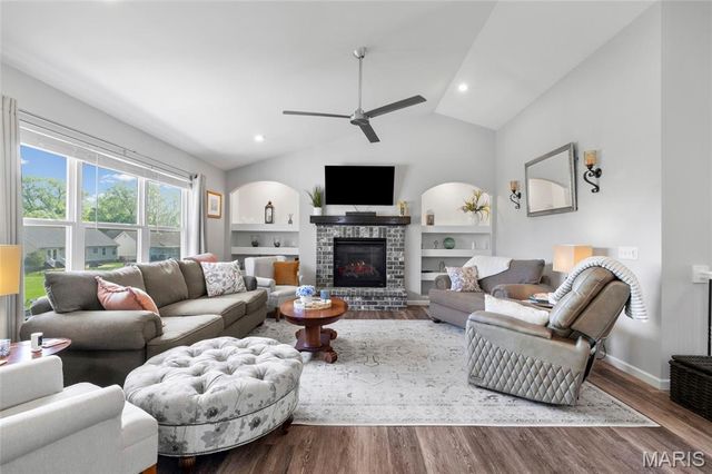 2727 Red Maple Drive, Barnhart, MO 63012