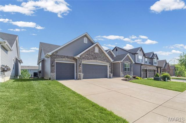 2727 Red Maple Drive, Barnhart, MO 63012