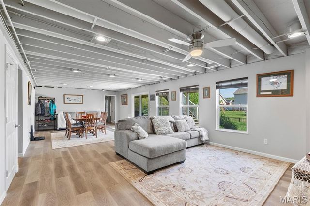 2727 Red Maple Drive, Barnhart, MO 63012