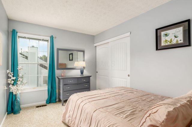 159 Yehlshire Drive, Galloway, OH 43119