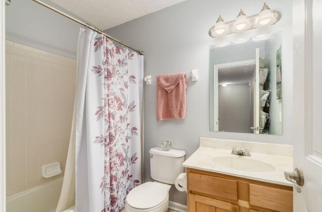 159 Yehlshire Drive, Galloway, OH 43119