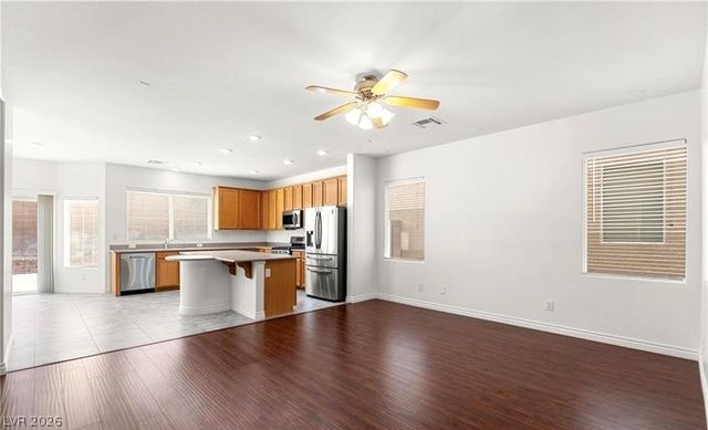9123 Weeping Hollow Avenue, Las Vegas, NV 89178