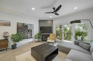 1741 Spyglass DR 119, Austin, TX 78746