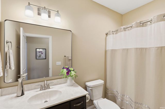 2880 Farrah Crossing, Fort Wayne, IN 46818