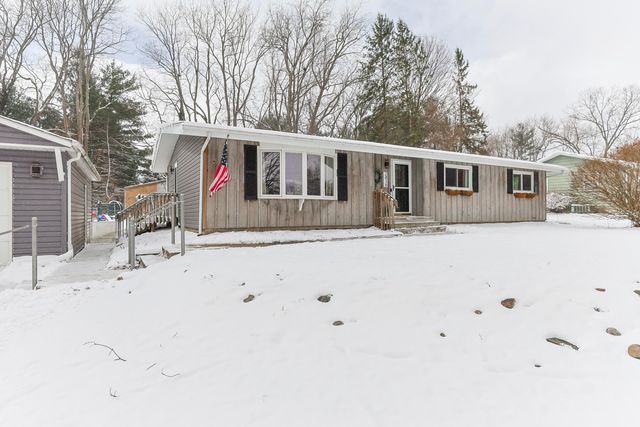 2416 Blanchard Drive, Niles, MI 49120