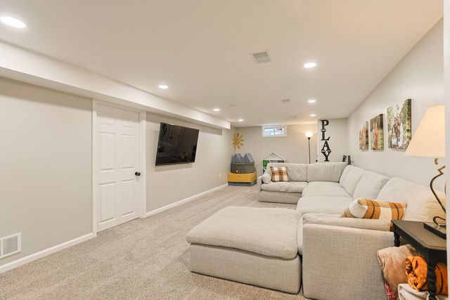 2416 Blanchard Drive, Niles, MI 49120