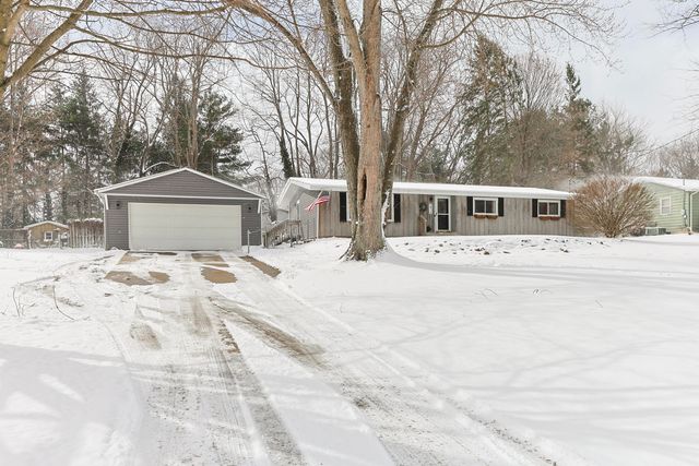 2416 Blanchard Drive, Niles, MI 49120