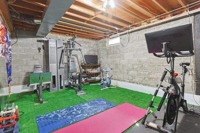 2416 Blanchard Drive, Niles, MI 49120