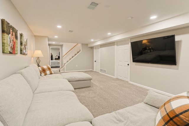 2416 Blanchard Drive, Niles, MI 49120