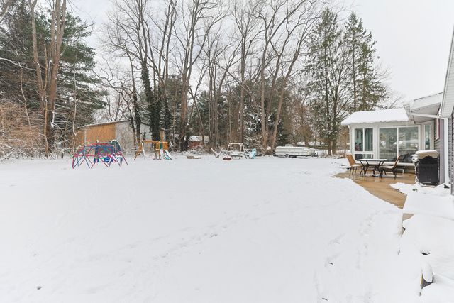 2416 Blanchard Drive, Niles, MI 49120