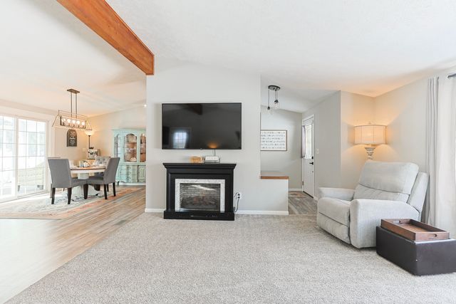 2416 Blanchard Drive, Niles, MI 49120