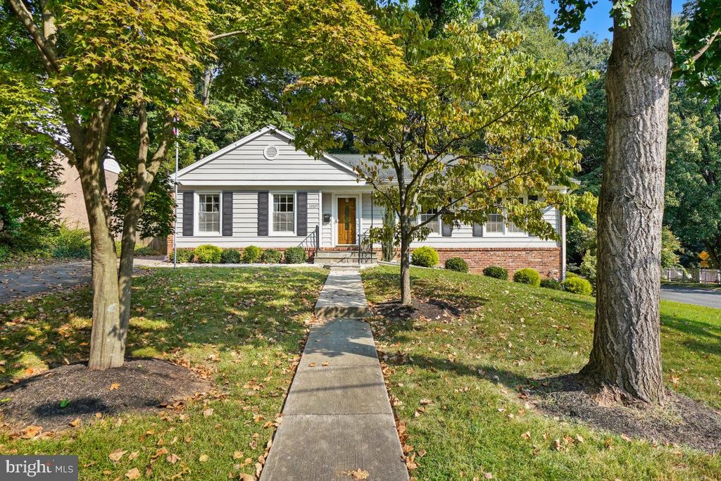 12027 DEVILWOOD DR, Potomac, MD 20854