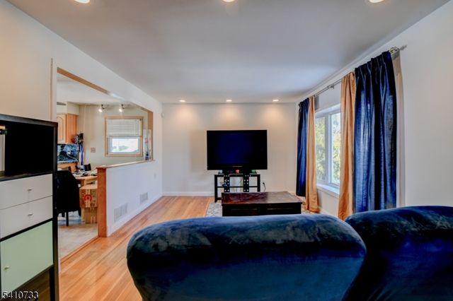 3 Carter Pl, Sayreville Boro, NJ 08859