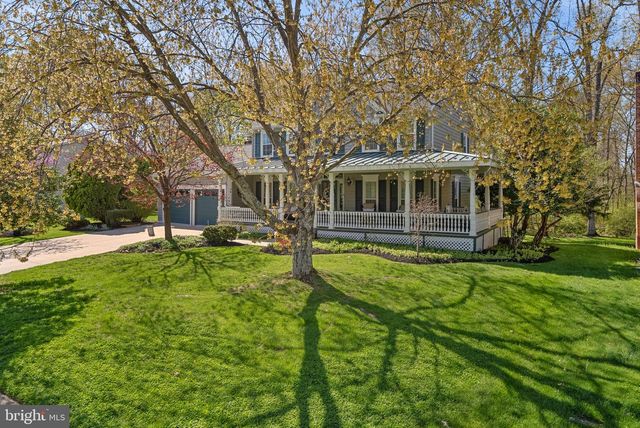 26 LIPSCOMB CT, Sterling, VA 20165