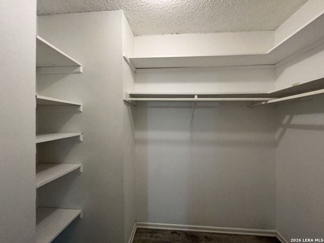 8731 Tradewind Dr, Windcrest, TX 78239