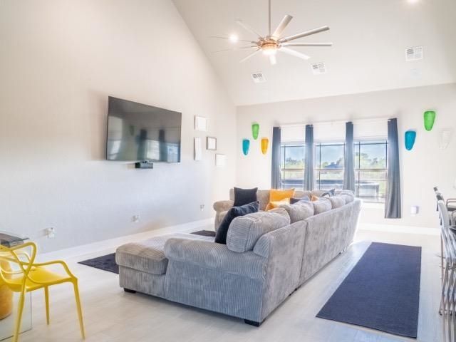 439 Spring Creek Cir, Lawton, OK 73505