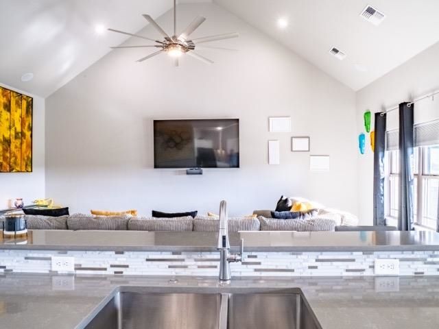 439 Spring Creek Cir, Lawton, OK 73505