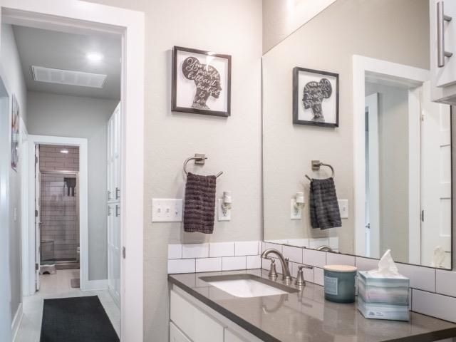 439 Spring Creek Cir, Lawton, OK 73505