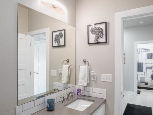 439 Spring Creek Cir, Lawton, OK 73505
