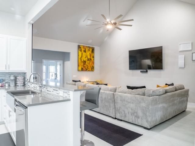 439 Spring Creek Cir, Lawton, OK 73505