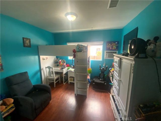 206 E Raymond, Compton, CA 90220