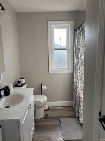 210 E 15Th Street, Jasper, IN 47546