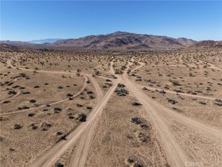 1 Fairview Valley, Apple Valley, CA 92307