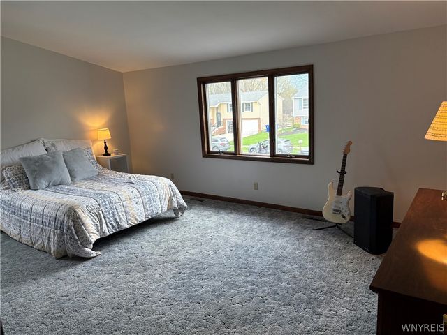 121 Northridge Drive, West Seneca, NY 14224