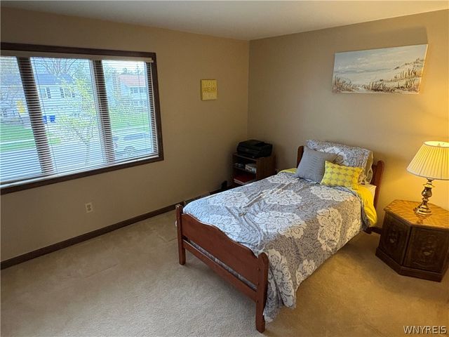 121 Northridge Drive, West Seneca, NY 14224