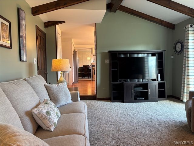 121 Northridge Drive, West Seneca, NY 14224