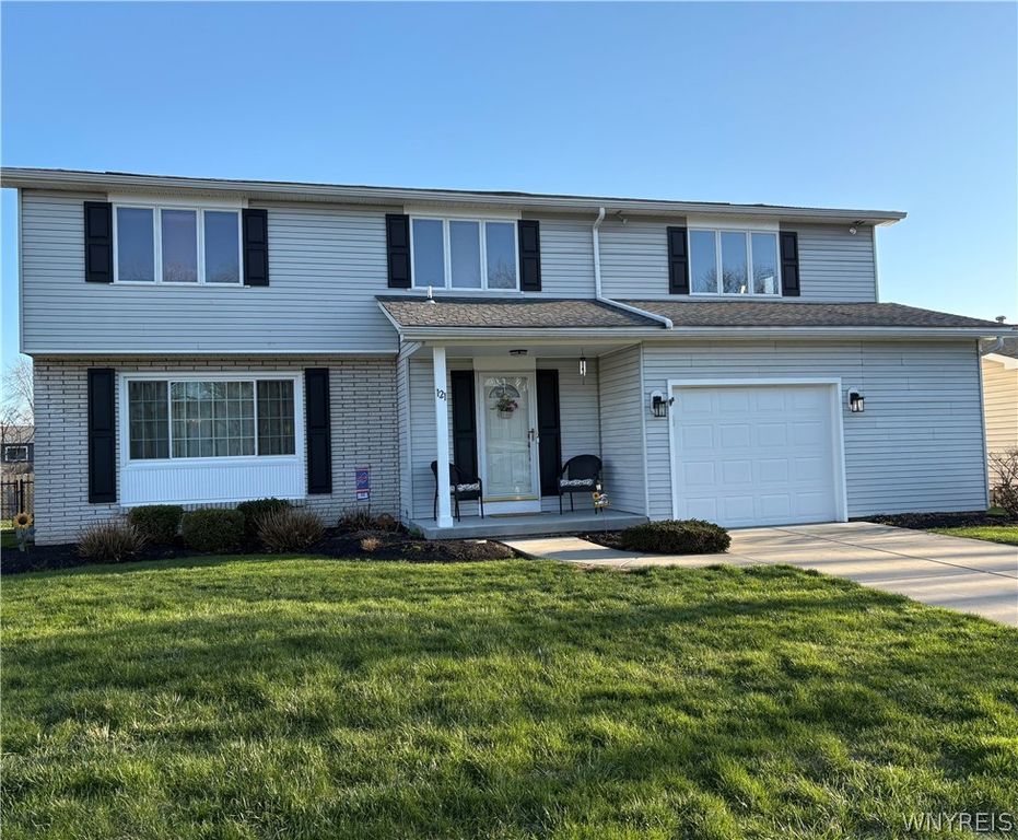 121 Northridge Drive, West Seneca, NY 14224